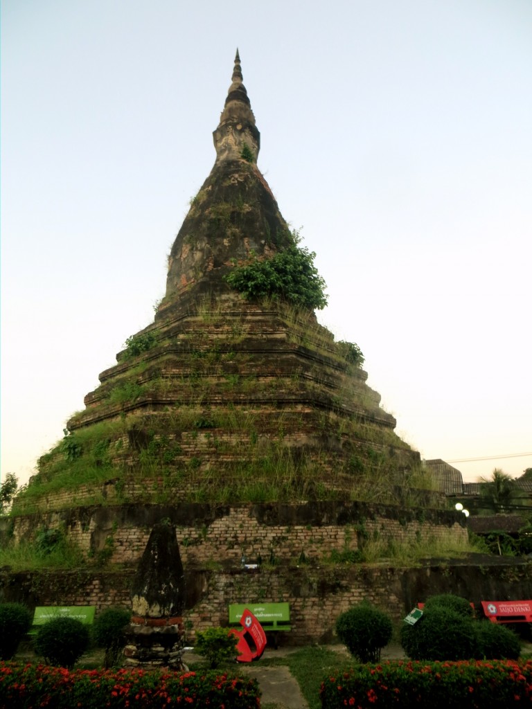 The stupa...ooohhh ahhhh